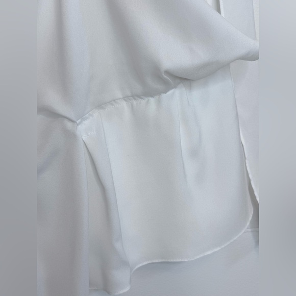 Saks Fifth Avenue Asymmetric Hem Sleeveless Blouse White - Picture 5 of 10